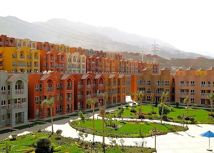 Porto Sokhna Families Only Managed By Porto World Hotel Ataqah